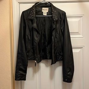 Ladies casual faux leather jacket. By Body Central Size L.